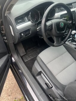 Hezká Škoda Superb 2.0 tdi 103kw - 14
