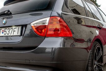 BMW Rad 3 Touring 320 i 150k A/T - 14
