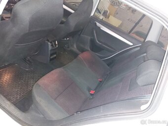 Škoda octavia 2.0 tdi 110kw - 14