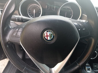 Alfa Romeo Giulietta 1.6 M-JTD/Navi/1maj - 14