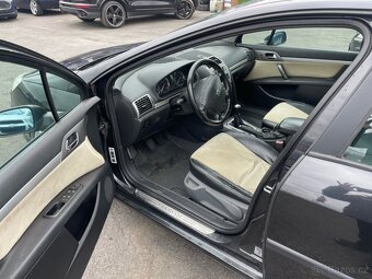 Peugeot 407 - 14