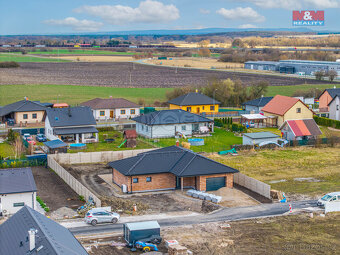 Prodej rodinného domu 4+kk, 127 m², Žiželice - 14