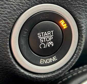 DODGE CHALLENGER R/T SHAKER V8 HEMI 280 KW MANUAL - 14