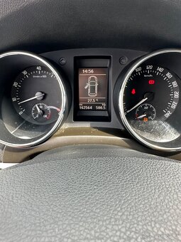 ŠKODA YETI 1.2 TSI-77KW-SERVISKA - 14