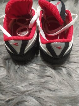 Dětské kopačky (Puma EUR 28) a (Diadora EUR 29) - 14