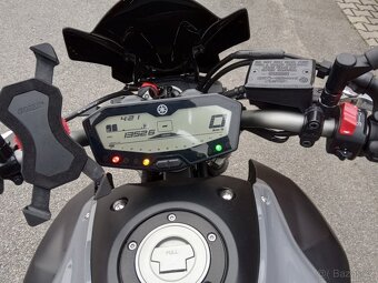 Yamaha MT07 - 14