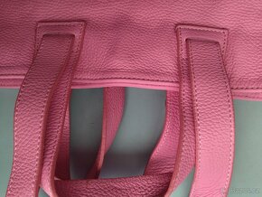 Kožená kabelka růžová, do ruky i na rameno - 14