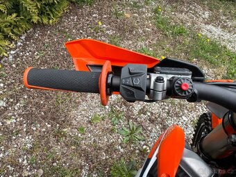 KTM 450 SX-F 2022 - 14