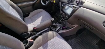 Ford Focus 1.4.16V benzin 55Kw Rok 2004 - 14