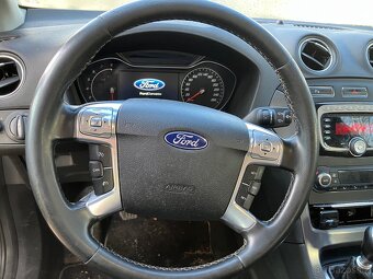 Ford Mondeo mk4 1.6 Benzín - 14