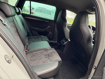 Superb 3 2TDI DSG 147kw Sportline Virtual Matrix M.rok2022 - 14