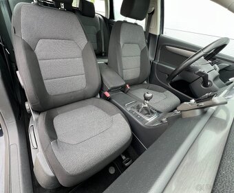VW Passat B7 2.0TDI 103kw Manuál,Bi-Xen,Navi,Senzory,Alu R17 - 14