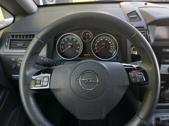 Opel Zafira 1.6i TAŽNÉ 7 MÍST 2010 BEZ KOROZE - 14