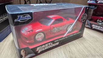 Modely 1:32 rychle a zběsile - 14