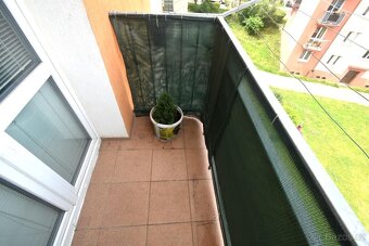 Pěkný 2+1, 60,4  m2, v cihlovém domě, se dvěma balkony, Žate - 14