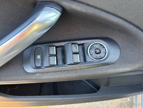 Ford Mondeo 2.0i AUT KLIMA - 14