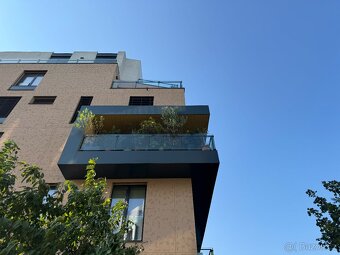 Pronájem bytu 3+kk 96 m² Menclova, Praha - Libeň - 14