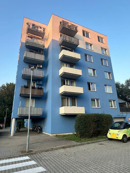 PRONÁJEM BYTU 3+kk se sklepem (2m2) a balkónem (4,5m2) - 14
