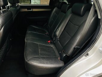 Kia Sorento 2.2D 4x4 MANUÁL VÝHŘEV 1.MAJITEL BEZ KOROZE - 14