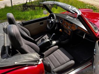Triumph Spitfire 1500 – Kabriolet s duší gentlemana - 14