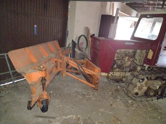 Pásový traktor Bolgar T54B - 14