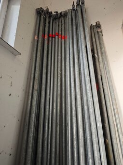 HLINÍKOVÉ LEŠENÍ LAYHER BLITZ 73 - cca 100m2 prodám - 14