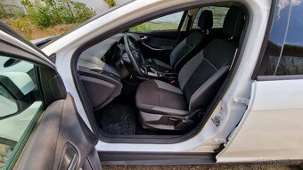 Ford Focus Rv.2012 benzín 123tkm - 14
