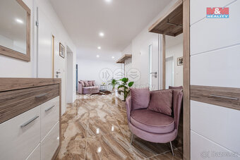 Prodej rodinného domu, 340 m², Kunice, ul. Do Žlábek - 14