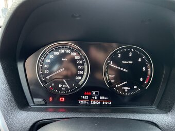 BMW 1 118d - 2018, 2.0, LED, manuál - 14