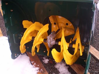 sněžná fréza Yard-Man - 14