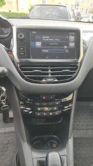 Peugeot 208 1,2i 60kW - 14