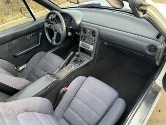 Mazda MX-5 NA Miata 1,6 85kW rok 1992 - 14
