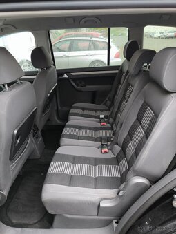 Prodám VW touran 1,4 tsi 103kw - 14