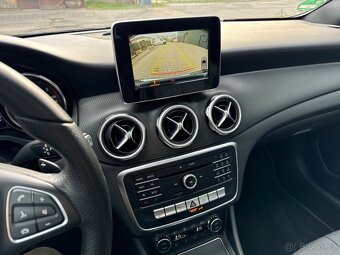 MERCEDES-BENZ GLA 200d / 2017 / 100kW / PANORAMA, TAŽNÉ, TOP - 14
