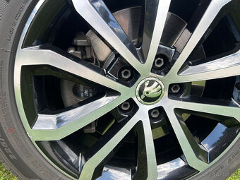 Škoda Superb combi II 2.0TDI 103kW DSG - 14