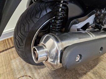 Piaggio MP3 500 LED ESP USB 4/2016 - 14