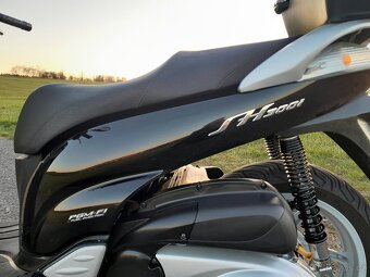 Honda SH 300i - 14
