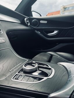 Mercedes-Benz - 14