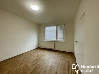 Pronájem, Byt 3+1, 70m2, Višňovce, Hulín - 14