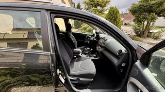 Toyota Rav4, 2.2, 100 kW, 4x4 - 14
