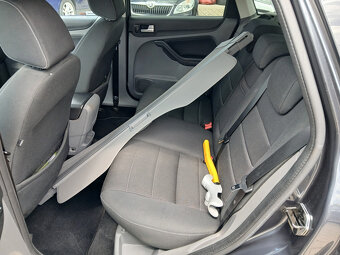 Ford Focus 2,0 Kombi - 14
