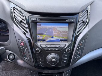 Hyundai i40, 1.6GDi 99 kW navi. xenony - 14