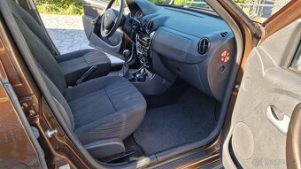 DACIA DUSTER 4x4 1.5 DCI 81KW.NEZÁVISLÉ TOPENÍ.KLIMA.TAŽNÉ. - 14