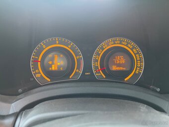 Toyota Auris 2.0D - 14
