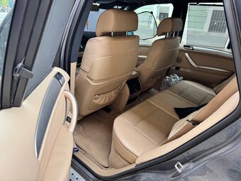 BMW X5 4.4 i 169000 km. 2002 - 14