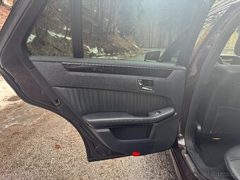 Prodám Mercedes-Benz E 350 CDI 4MATIC (W212) - 14