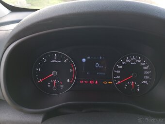 KIA Sportage 1.7 CRDI Exclusive, 82tis km - 14