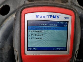 Zimní kola na Suzuki Ignis s pneu 175/65 R15 Barum - 14