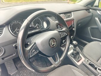 Škoda Octavia III 1.6 TDI combi facelift Švýcarsko TOP STAV - 14