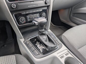 Škoda Superb Combi 2.0 TDI / 103 kW DSG Ambition - 14